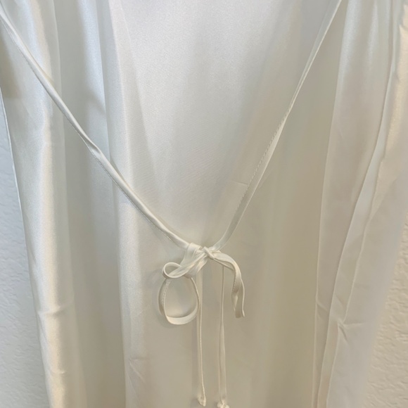 LINEA DONATELLA Embroidered Satin Short Chemise Nightgown Baby Doll Ivory Sz XL - Picture 12 of 12